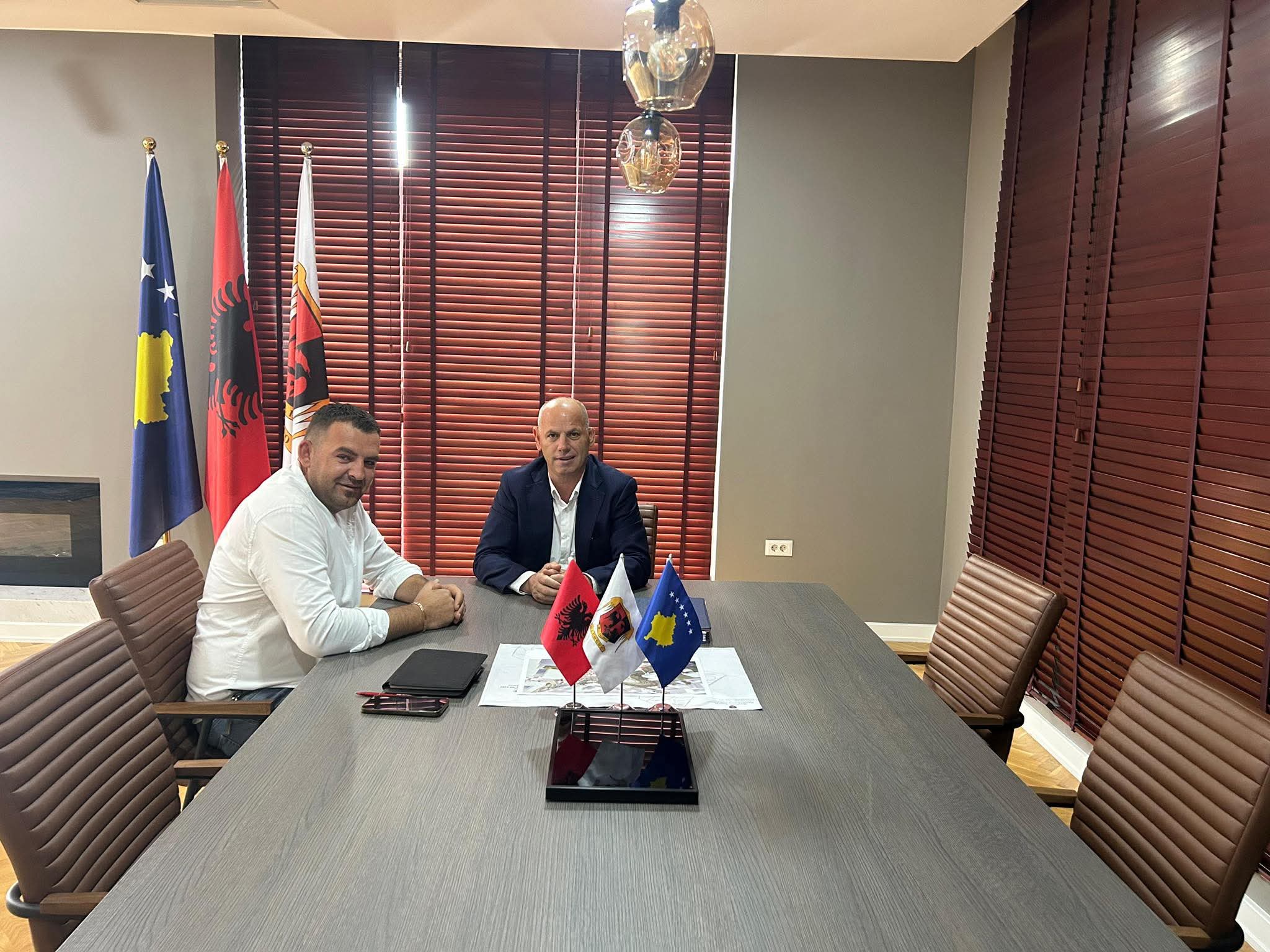 Alban Leku kandidon për asamblenë komunale me listën e Ramiz Lladrovcit