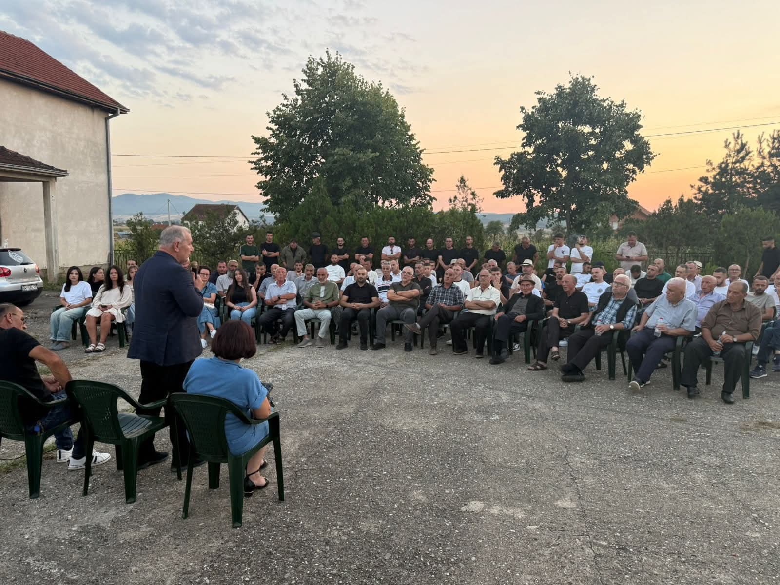 Shukri Buja me përkrahje plebishitare në Bujan dhe Breg të Zi   Fitorja jonë është e sigurt  