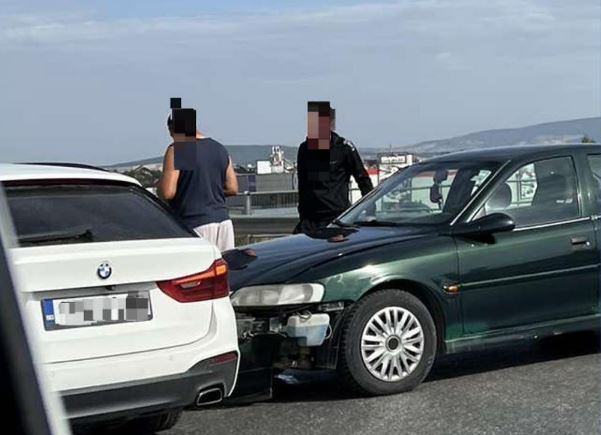 Aksident trafiku mbi urën kryesore në Komoran  vështirësi në qarkullim
