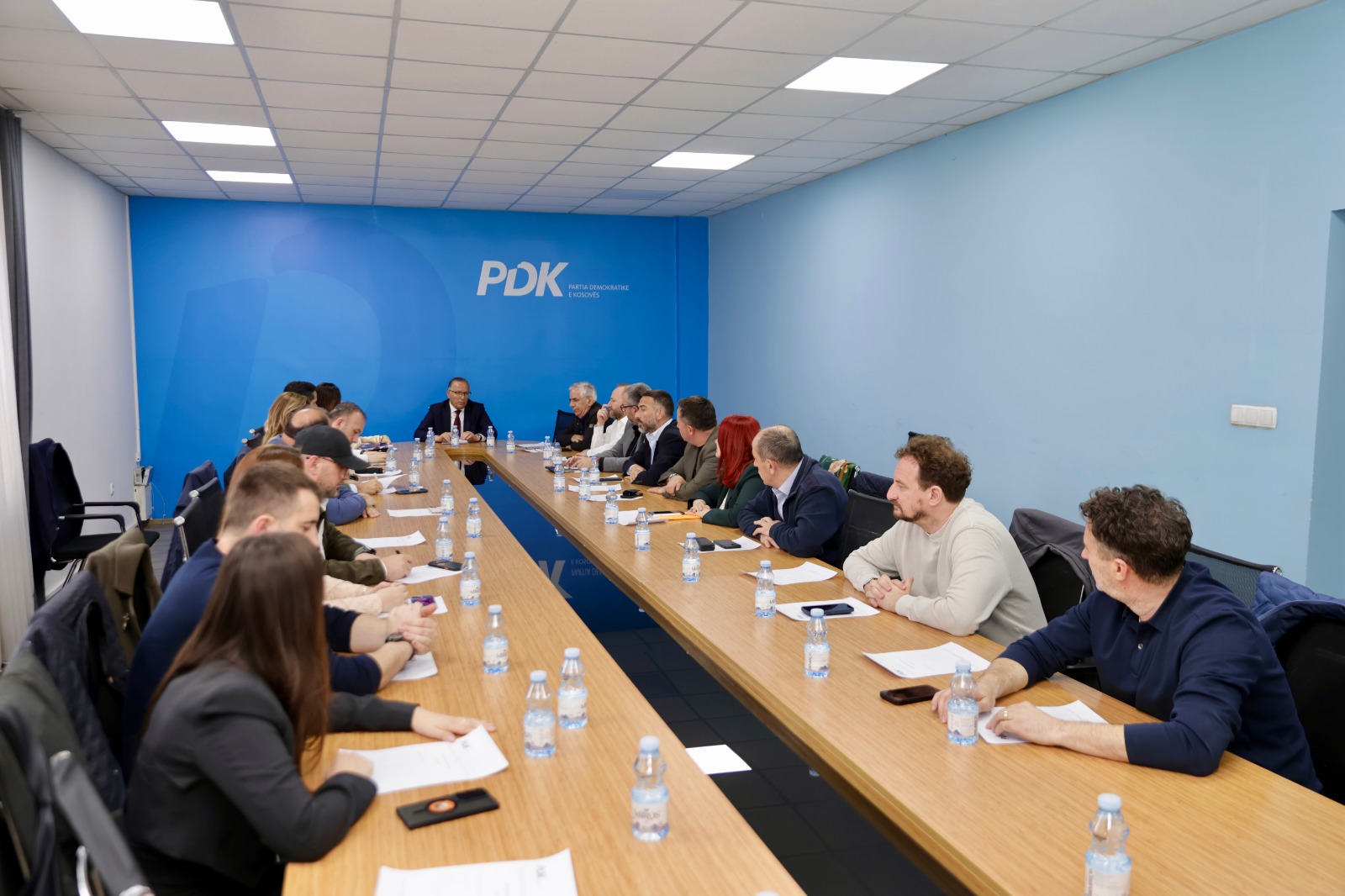 Mblidhet Kryesia e PDK së  Qeveria e papërgjegjshme dhe qytetarët në krizë  zgjedhjet e reja duhet të sjellin stabilitet e zhvillim